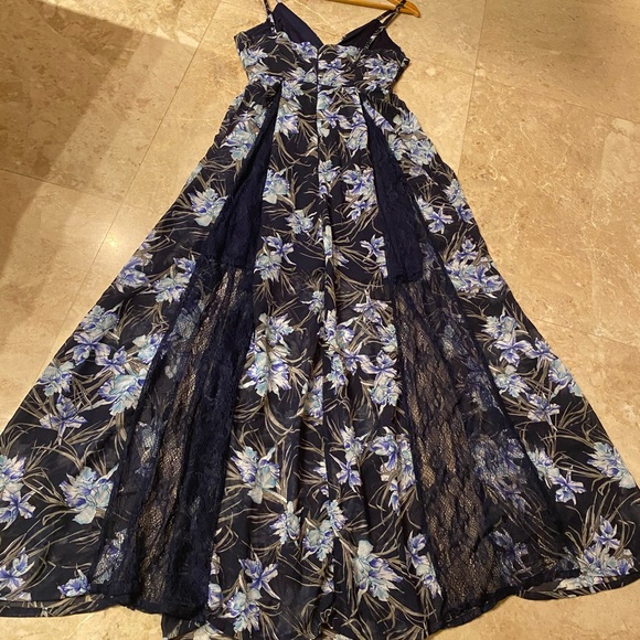 NEW Nikibiki Maxi dress- Size M - Picture 4 of 12